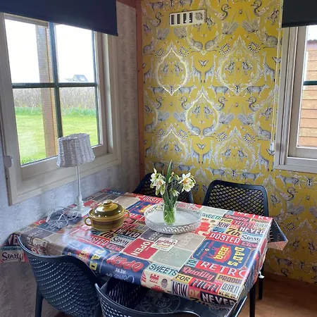 Boerencamping Duinzoomhoeve - Hooiberghut Dina * 登海尔德